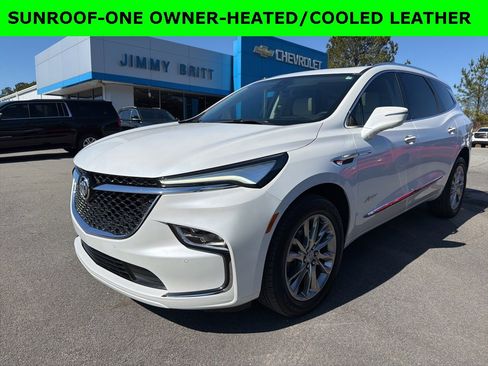 Used 2024 Buick Enclave Avenir w/ Avenir Technology Package image 1
