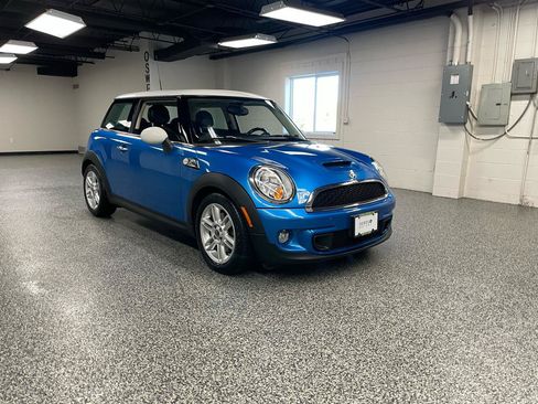 Used 2011 MINI Cooper S FWD image 5