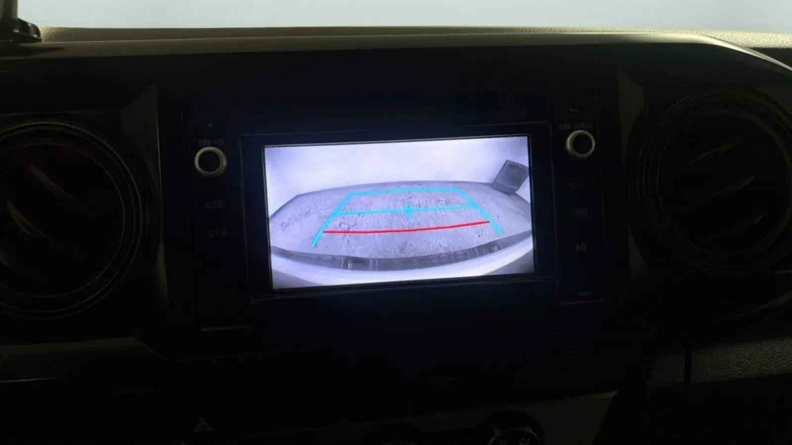 Used 2019 Toyota Tacoma SR RWD image 14
