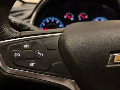 Used 2020 Chevrolet Malibu LT image 14