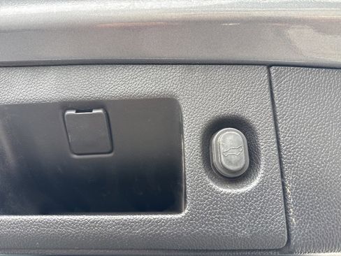 Used 2020 Chevrolet Tahoe Premier image 14