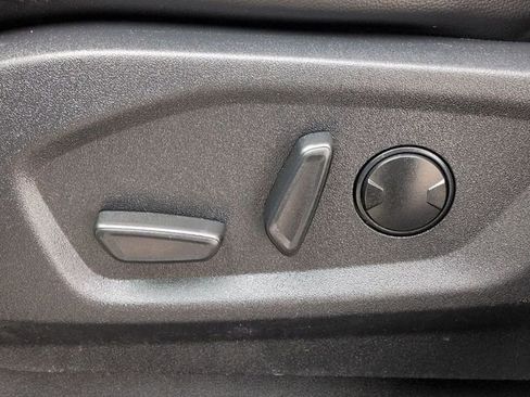 Used 2024 Ford Edge SEL image 13