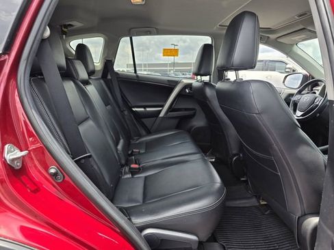 Used 2018 Toyota RAV4 XLE FWD image 27