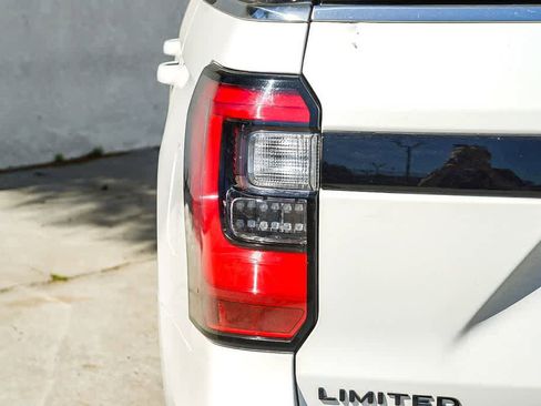 Used 2020 Ford Expedition Limited w/ Equipment Group 303A image 7