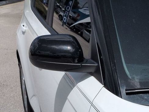 Used 2025 Kia Soul S FWD image 12