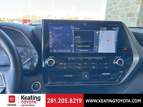 Used 2021 Toyota Highlander Limited image 20