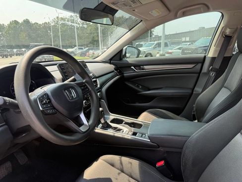 Used 2021 Honda Accord LX image 4