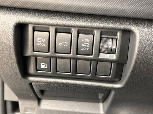 Used 2025 Subaru Forester Touring image 21