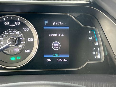 Used 2022 Hyundai Ioniq SE FWD image 12