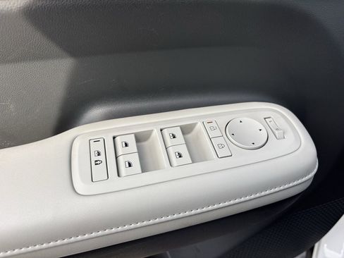 Certified 2024 Hyundai Santa Fe SEL image 12