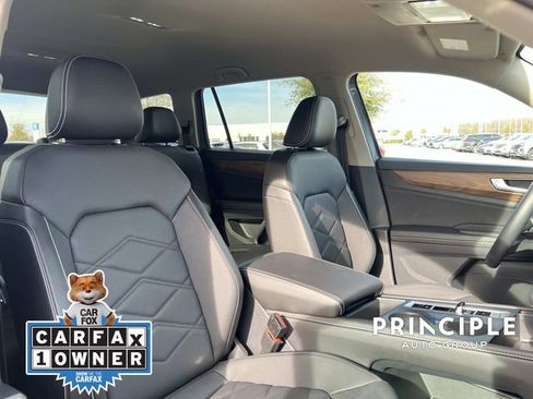 Used 2024 Volkswagen Atlas SE image 34