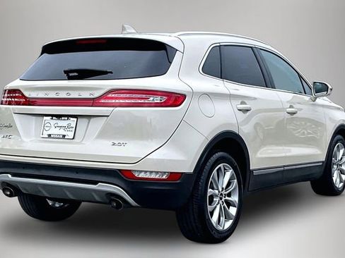 Used 2018 Lincoln MKC Select w/ Select Plus Package FWD image 5