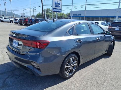 Used 2023 Kia Forte LXS FWD image 4