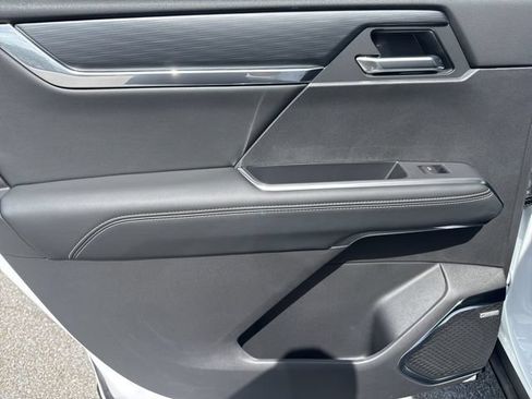 New 2026 GMC Acadia Elevation w/ LPO, Floor Liner Package AWD/4WD image 21