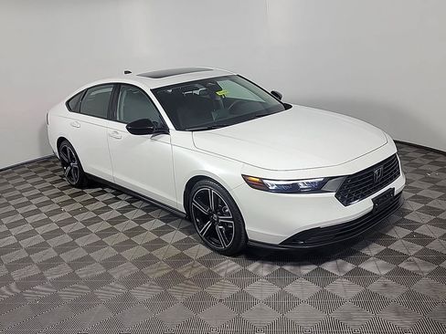 Certified 2026 Honda Accord SE image 2
