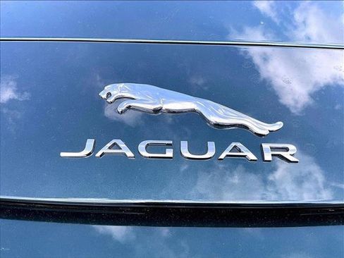 Used 2024 Jaguar F-TYPE R image 30