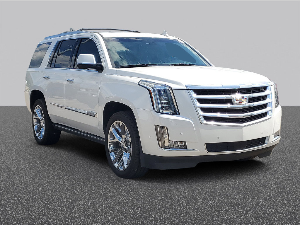 Used 2018 Cadillac Escalade Premium Luxury AWD/4WD image 4