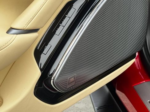 Used 2024 Ferrari Roma Spider RWD image 29