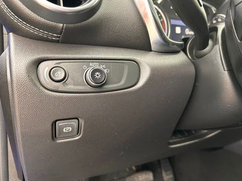 Used 2024 Chevrolet Blazer LT w/ Sound & Technology Package image 28