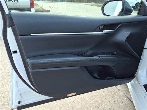 Used 2023 Toyota Camry XSE image 20