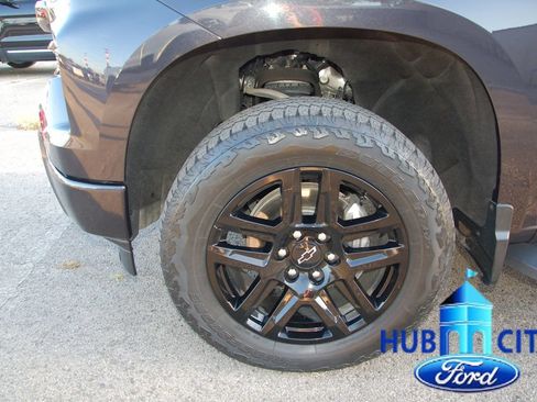 Used 2022 Chevrolet Silverado 1500 RST AWD/4WD image 8