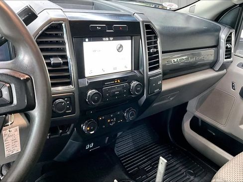 Used 2017 Ford F350 XLT w/ XLT Value Package AWD/4WD image 9