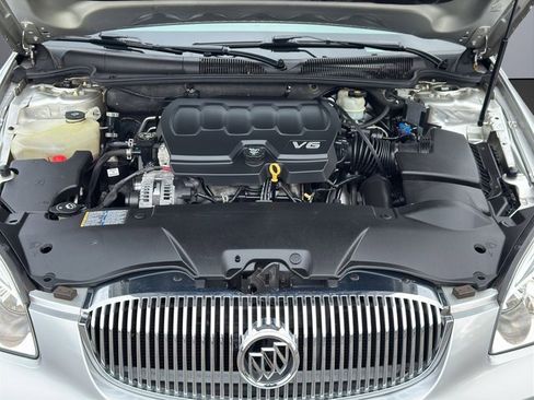 Used 2009 Buick Lucerne CXL image 26