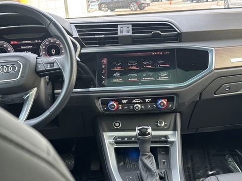 Used 2021 Audi Q3 2.0T Premium Plus w/ Premium Plus Package image 17
