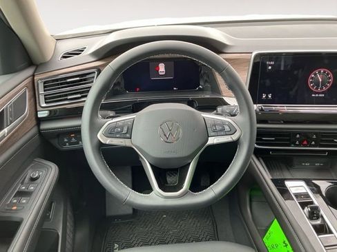 New 2025 Volkswagen Atlas SEL image 13