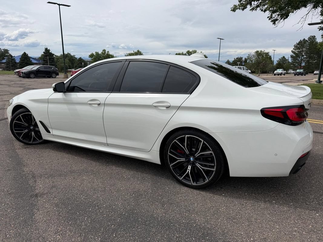 Used 2021 BMW M550i xDrive w/ Executive Package AWD/4WD image 3