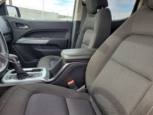 Used 2022 Chevrolet Colorado LT w/ LT Convenience Package image 19