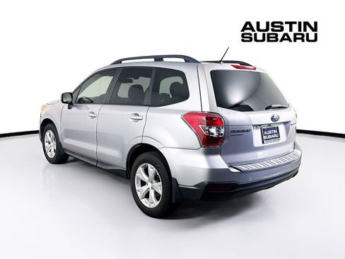 Used 2015 Subaru Forester 2.5i Premium AWD/4WD image 5
