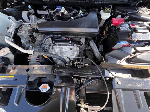 Used 2016 Nissan Rogue S image 19