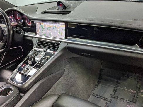 Used 2017 Porsche Panamera 4S w/ Premium Package Plus image 17