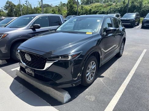 Used 2025 MAZDA CX-5 AWD 2.5 S w/ Preferred Package image 3