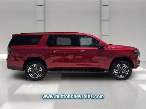 New 2026 Chevrolet Suburban Z71 w/ Comfort Package AWD/4WD image 6
