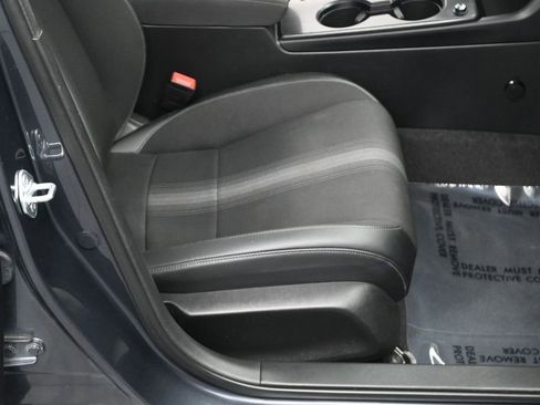 Used 2022 Honda Civic Sport image 11