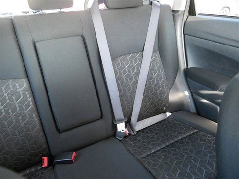 Used 2025 Mitsubishi Outlander Sport ES image 13