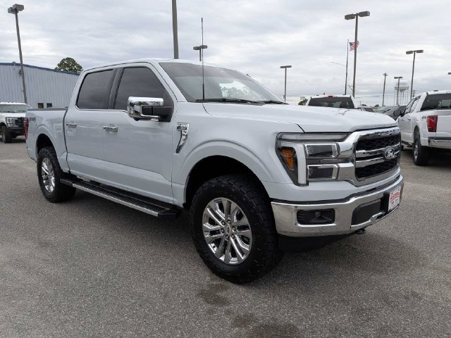 Used 2025 Ford F150 Lariat w/ Equipment Group 502A High AWD/4WD image 2
