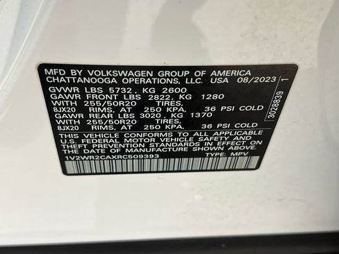 Certified 2024 Volkswagen Atlas SE FWD image 29
