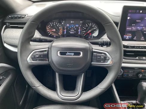Certified 2024 Jeep Compass Latitude AWD/4WD image 16
