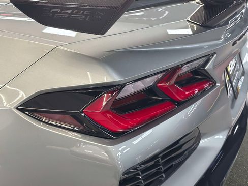 Used 2024 Chevrolet Corvette Z06 w/ Z07 Performance Package image 16