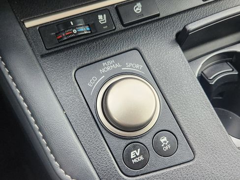 Used 2018 Lexus ES 300h image 28