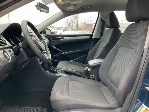 Used 2018 Volkswagen Passat 2.0T S image 10