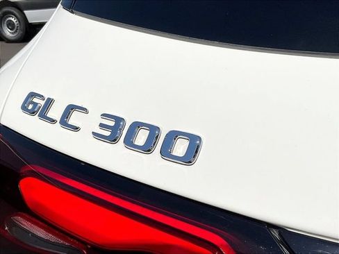 Used 2026 Mercedes-Benz GLC 300 4MATIC image 26