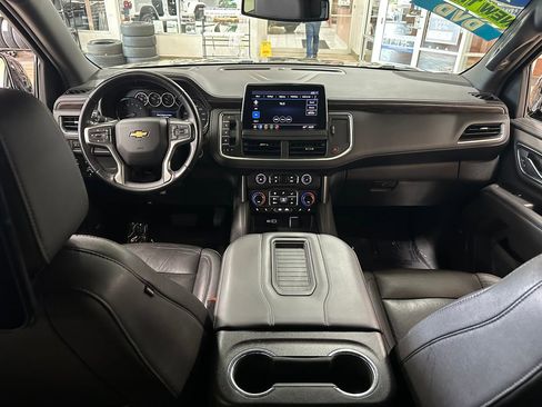 Used 2021 Chevrolet Suburban LT w/ Rear Media and Nav Package AWD/4WD image 13