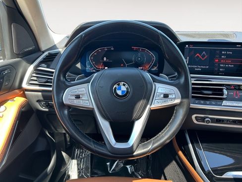 Used 2019 BMW X7 xDrive40i w/ Premium Package AWD/4WD image 18