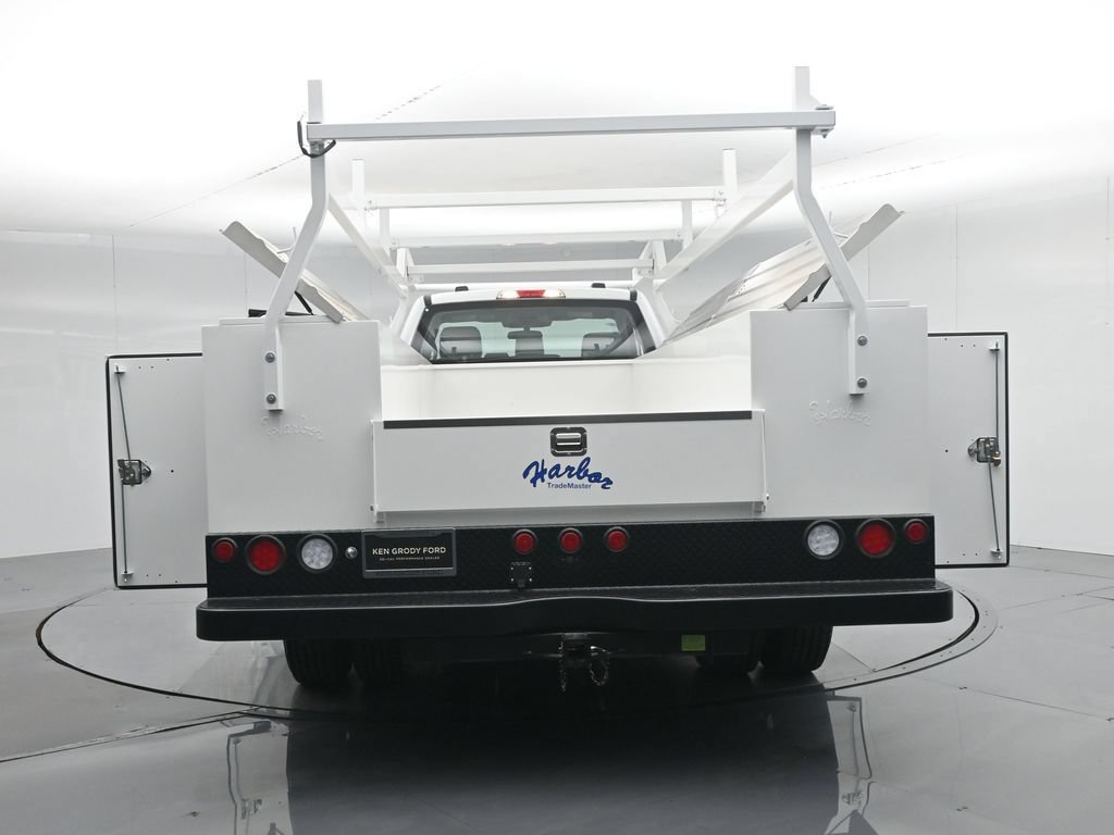 New 2025 Ford F350 XL w/ XL Chrome Package RWD image 38