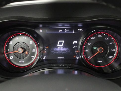 Used 2022 Dodge Charger SXT image 27