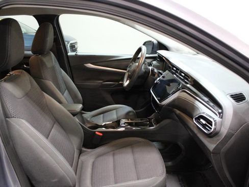 Used 2022 Chevrolet Bolt EUV LT w/ Driver Confidence Package image 23